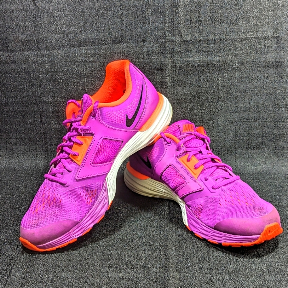 Women's Nike Tre Fusion Runners 749176-501 sz 11